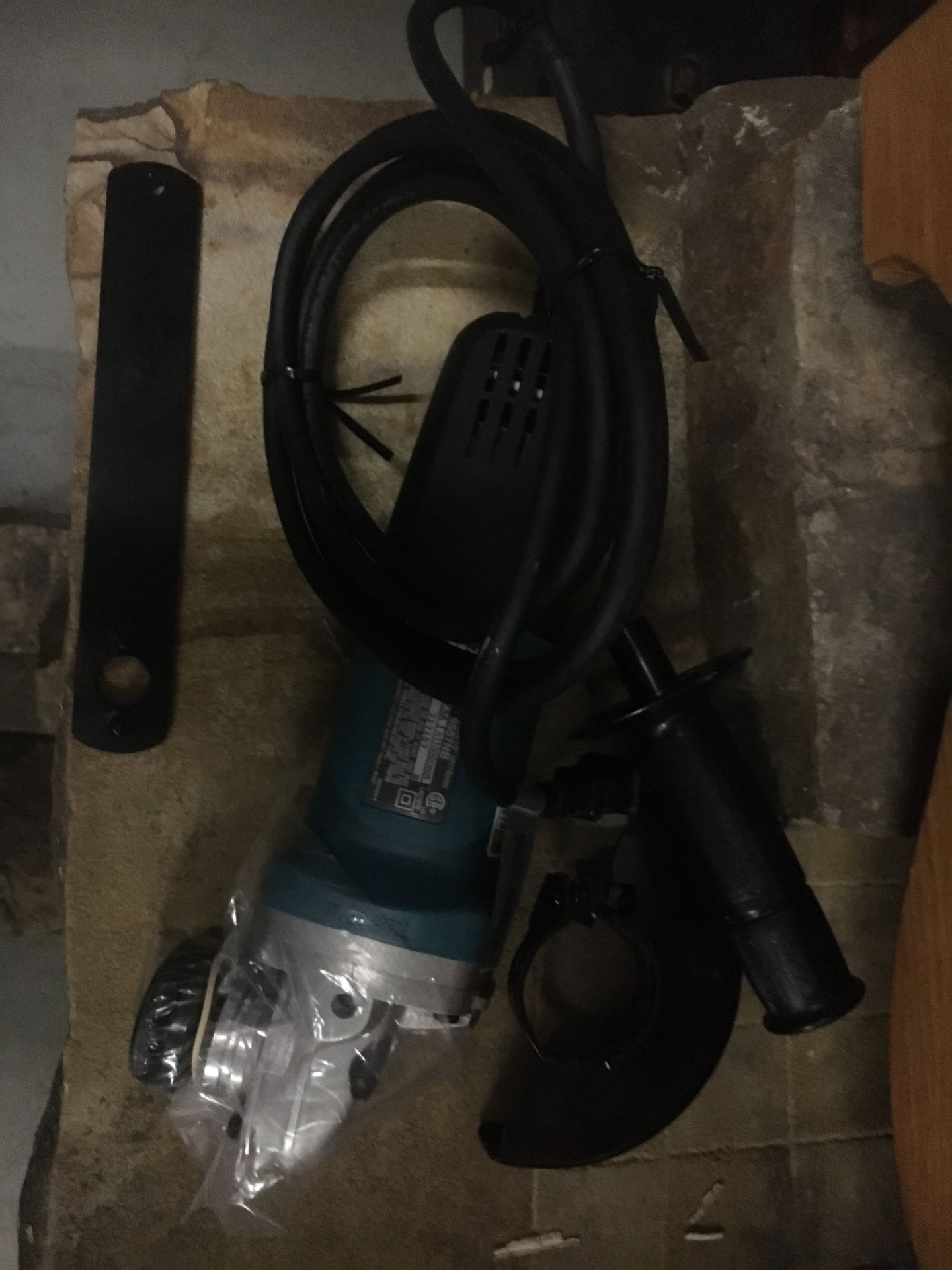 Makita grinder