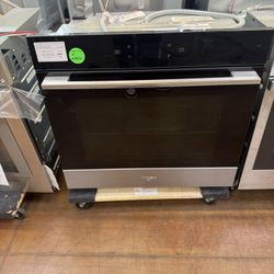 Whirlpool 30” built in single wall oven