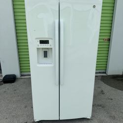 GE SxS Refrigerator  