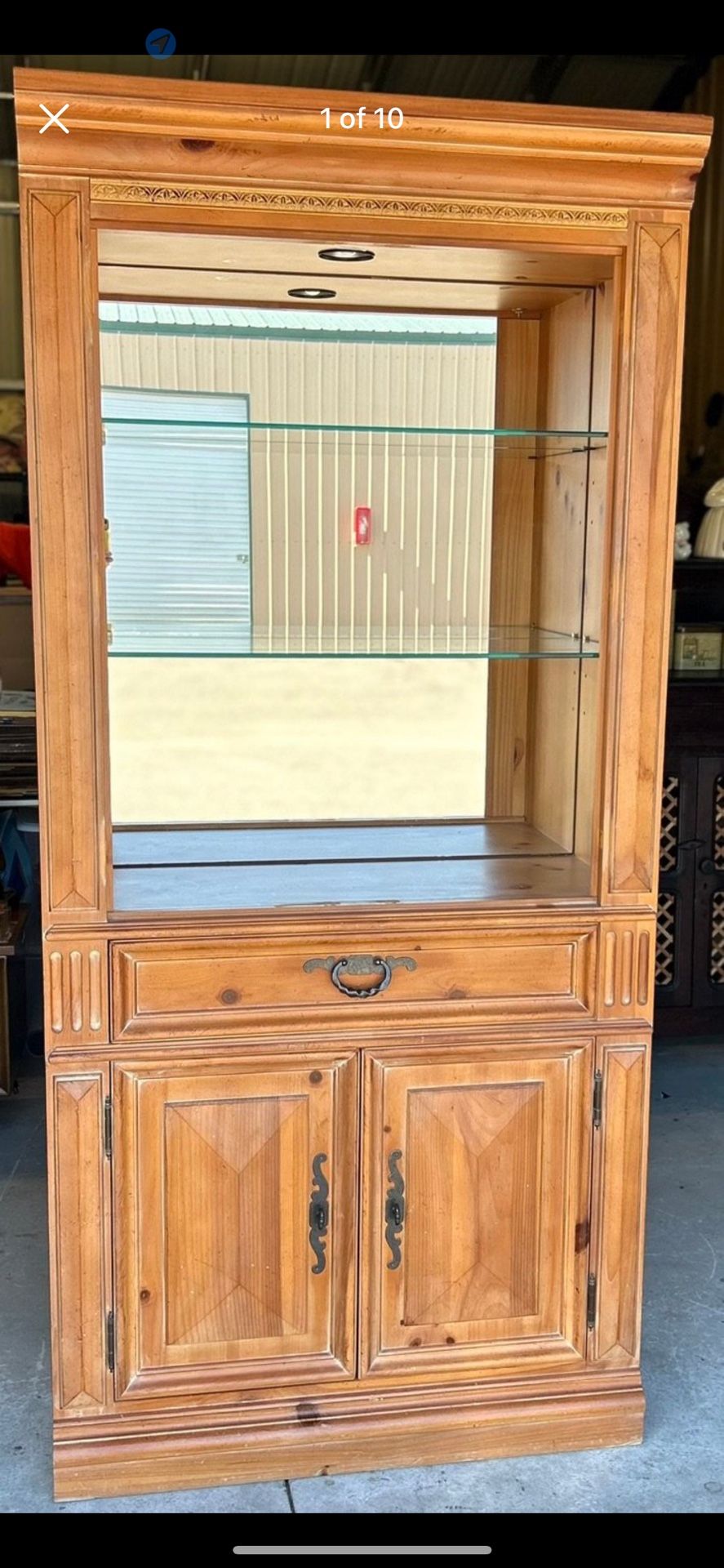 Thomasville Santiago Collection Mirror Backed Lighted Curio/Bookshelf