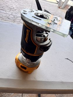 Dewalt compact router