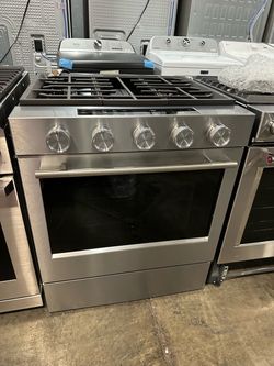 KitchenAid 30” Gas Range – NEW 🔥