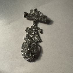 Vintage Silver Tone Pin Brooch Clear Glass Rhinestones multi Cluster Dangle   See photos for complete details and description   Unique pin design -dif