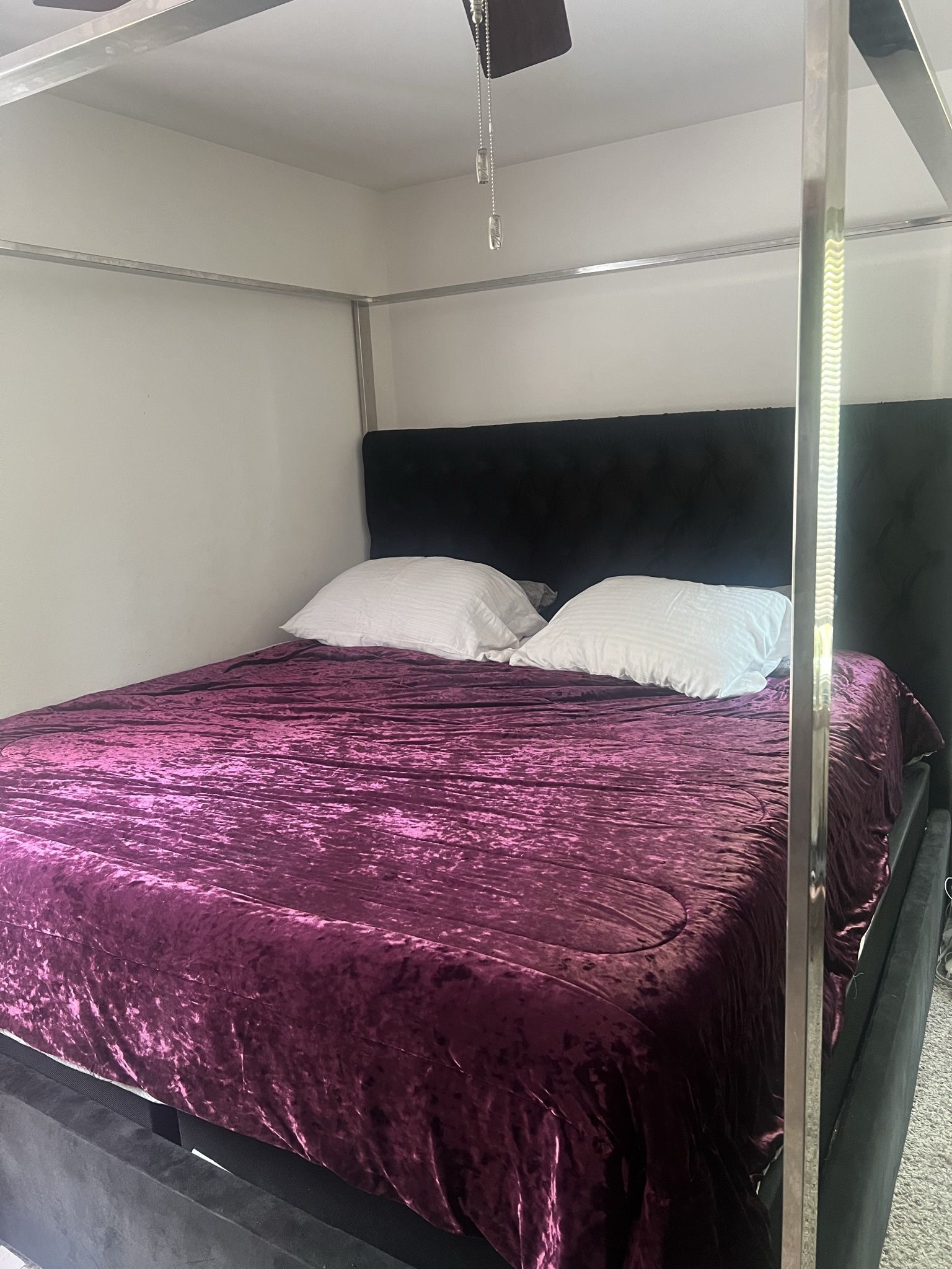 Canopy Bed King Size