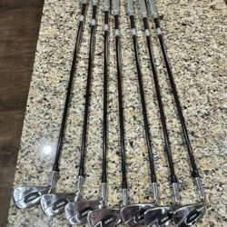 Left Handed Callaway ST Rogue Pro Irons 5-AW