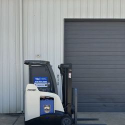 2011 Crown RC 5530-30 Forklift - Stand Up Electric - 13,467 Hours