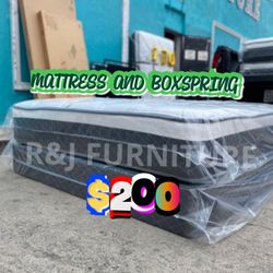 New Queen Size Mattress And Boxspring 