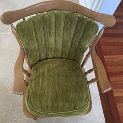 FREE Rocker / Swivel Chair With Cushions 