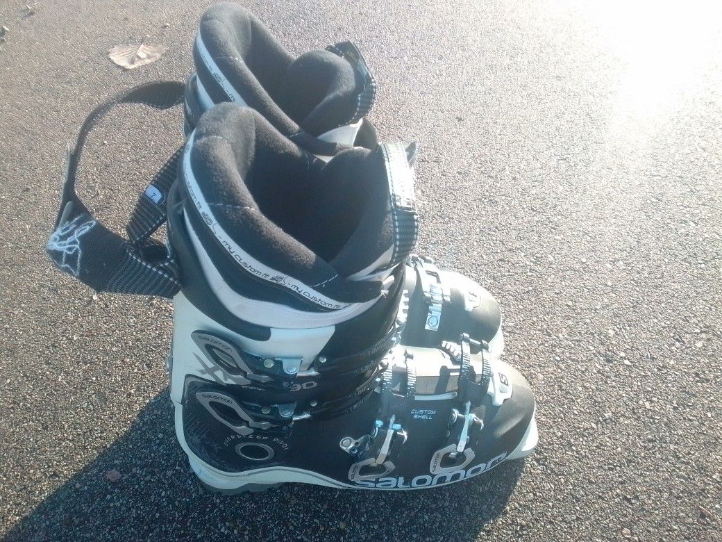 In Good Condition Men's High-end Salomon's Speed Ski Boots