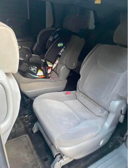 It's a 2005 Toyota Sienna, the engine was changed and it runs 150 miles