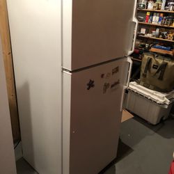 Hotpoint Fridge And Freezer 