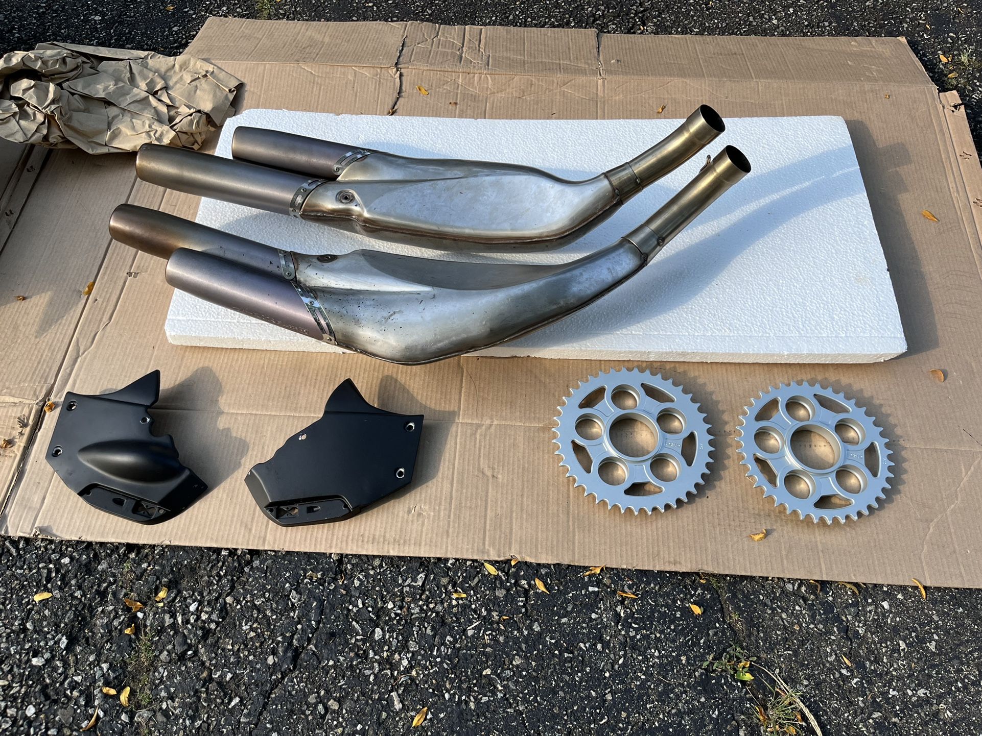 MV Agusta F4 750 Senna OEM Arrow Exhaust + CRC Sprockets + more