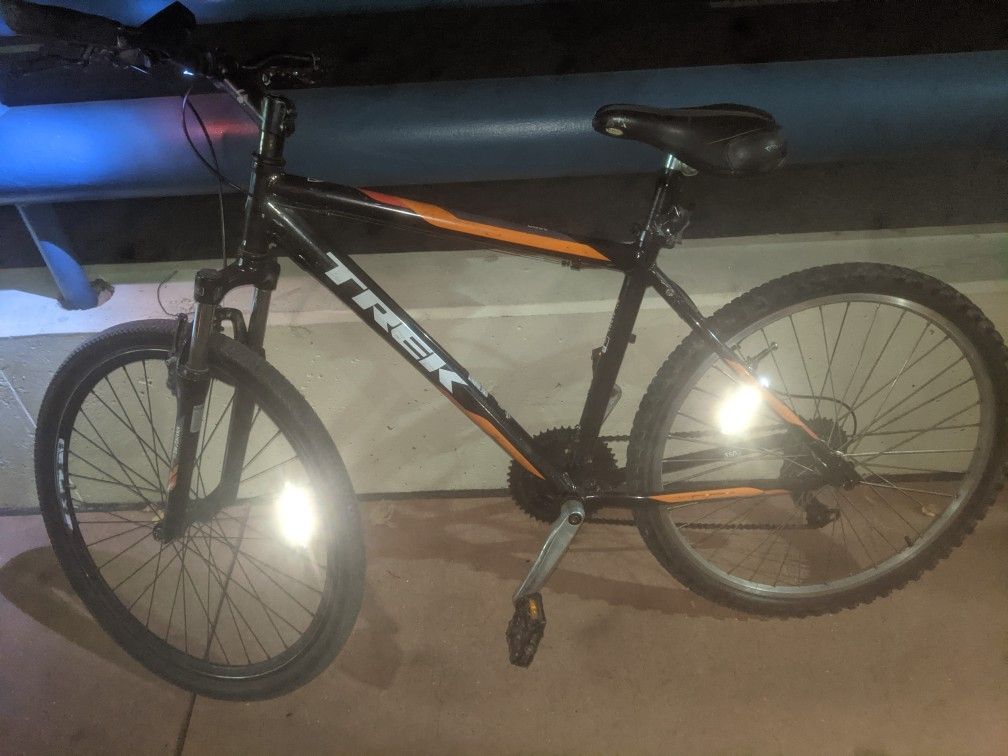 2015-2016 Trek MOUNTAIN BIKE 3500
