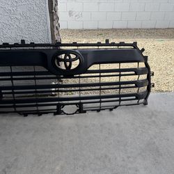 Toyota tundra grill
