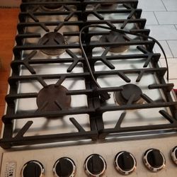 USED 6 BURNER GAS COOKTOP