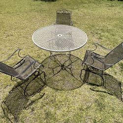 Metal Table and chairs 