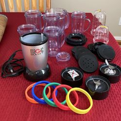 Magic Bullet with Lots Of Accessories for Sale in Orlando, FL - OfferUp