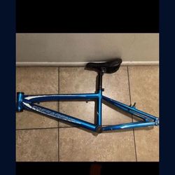 20” FREE AGENT ALUMINUM FRAME WITH SEAT POST AND SEAT
