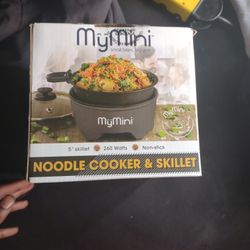 My mini Noodle Cooker And Skillet for Sale in Stockton, CA - OfferUp