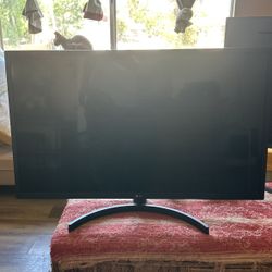 32inch LG Monitor