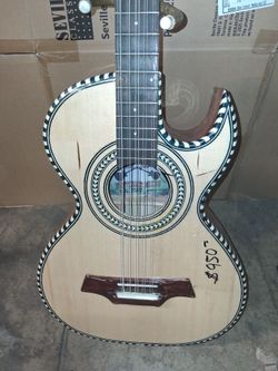 BAJO QUINTO