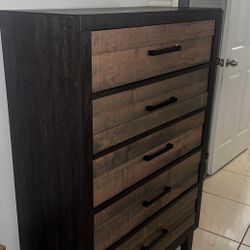 Dresser Set