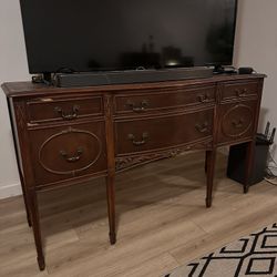Dresser / TV Stand 