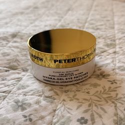 Peter Thomas Roth 24K Gold Pure Luxury Lift & Firm Hydra-Gel Eye Patches.