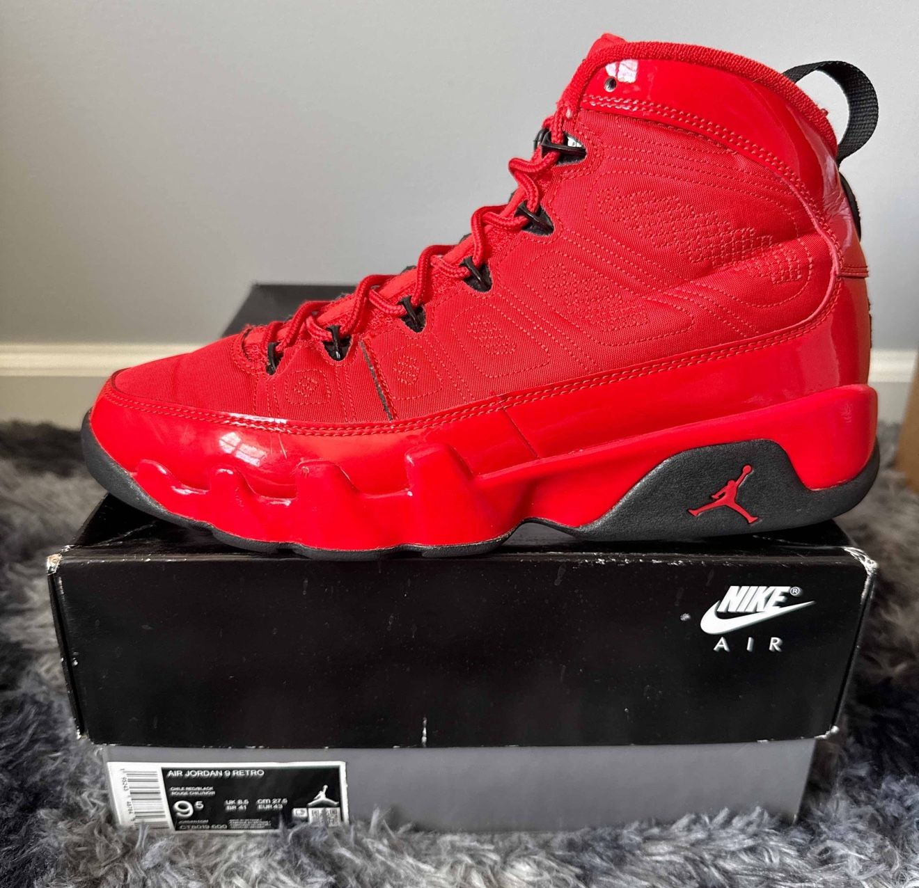 Size 9.5 - Jordan 9 Chile Red