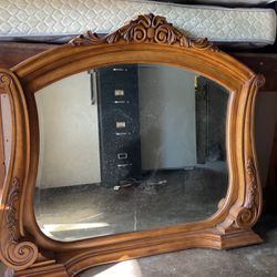 Dresser Mirror/Bureau Mirror