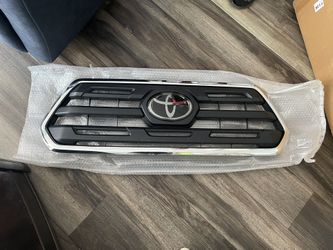 2018 Toyota Tacoma grill