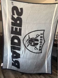 vintage raiders blanket