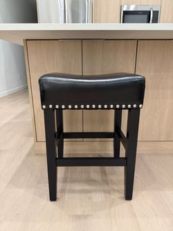 Black Faux Leather Backless Counter Stool