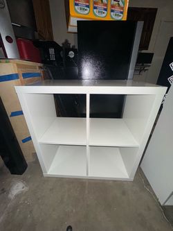 White 4-Cube Storage Shelf Unit