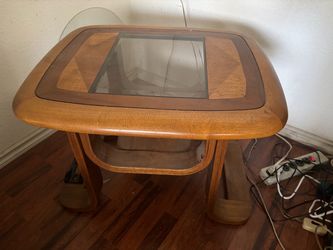End table
