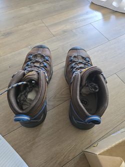 Keen Steel toe shoes sz 10