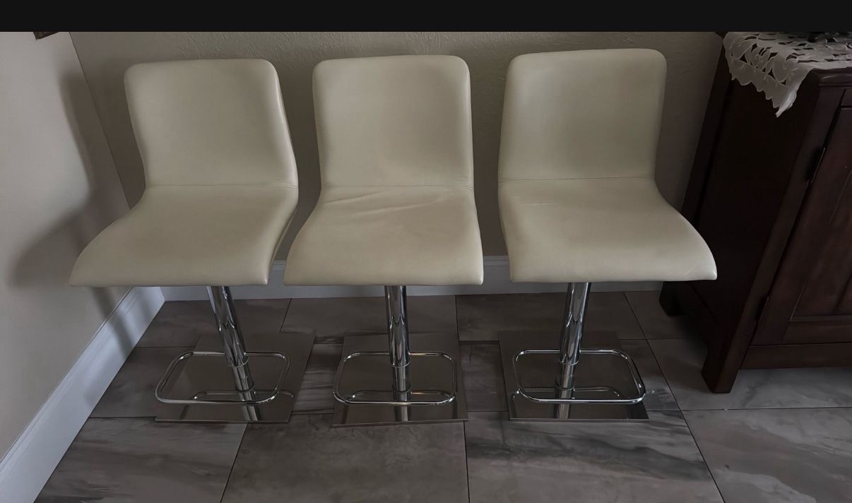 Ivory Bar Stool Set Of 3