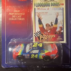 1997 1/64 Scale Jeff Gordon Winners Circle W/ Driver Card