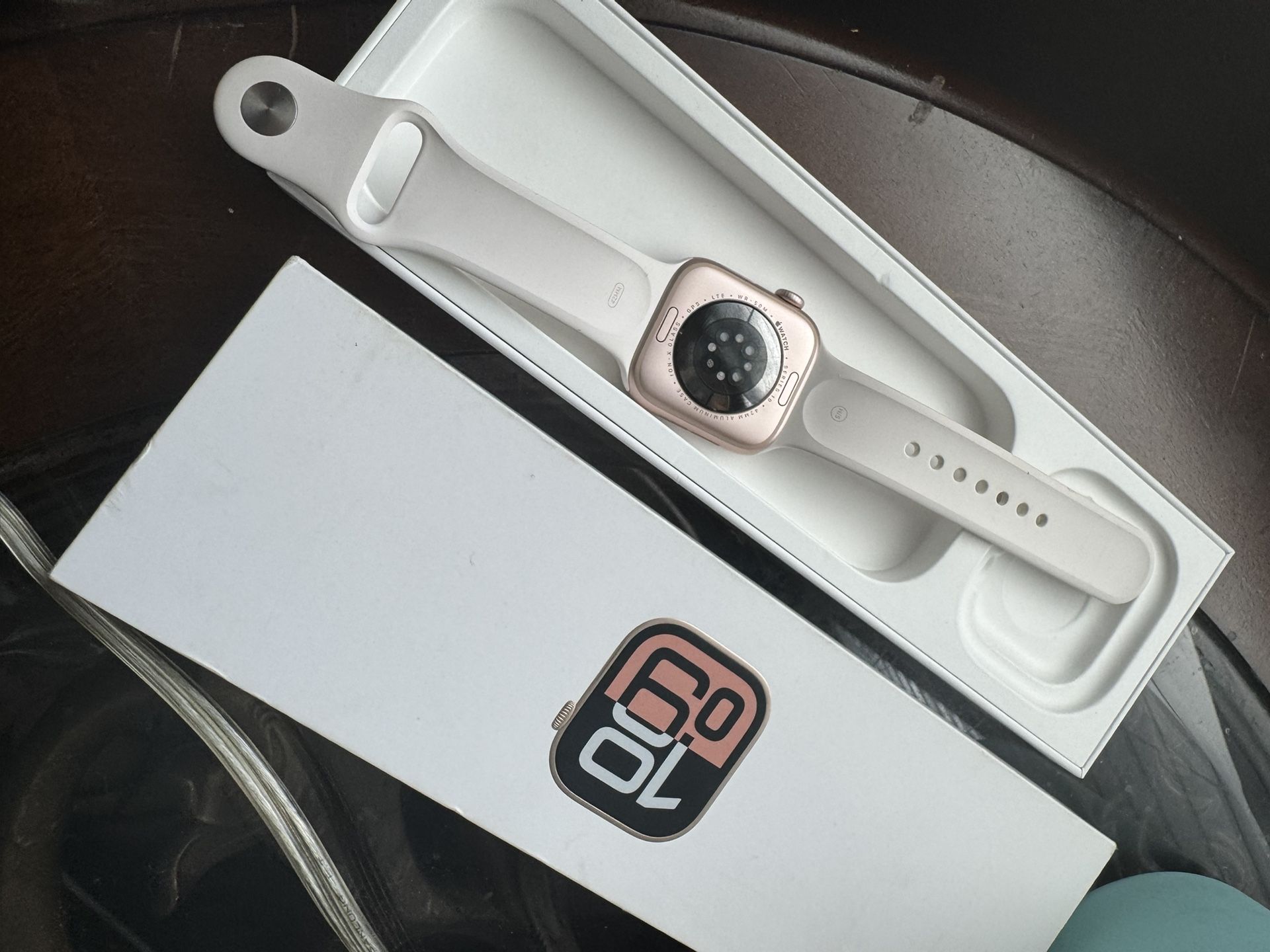 Rose Gold Aluminum Apple Watch Series 10