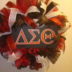 Delta Sigma Theta Wreath 
