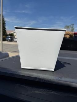 Square tub
