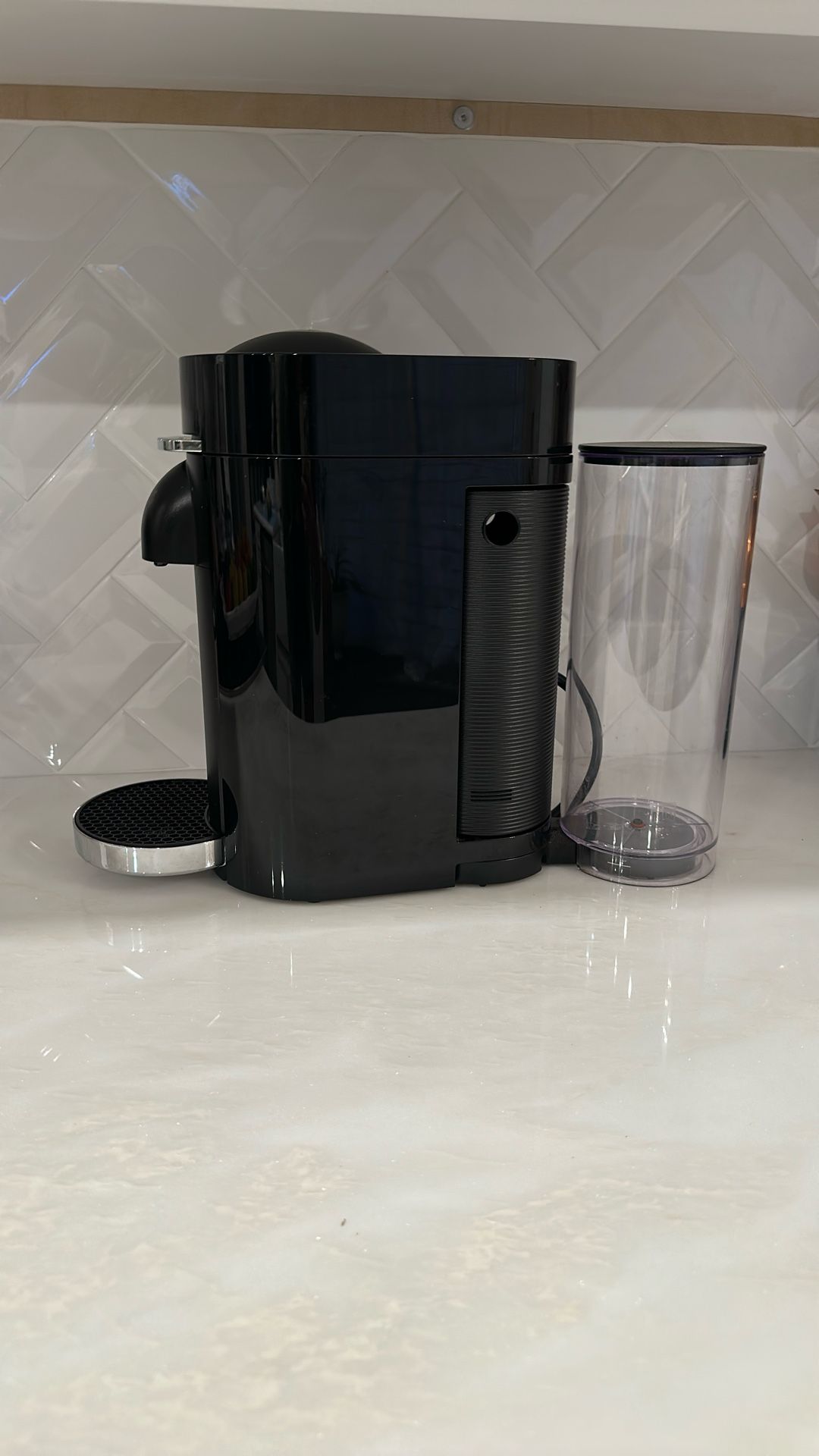 Nespresso Vertuo - DeLonghi -Coffee Maker