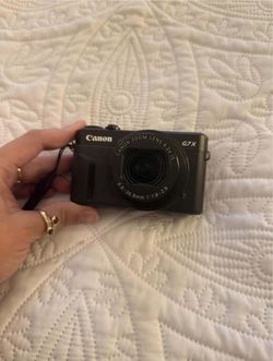 Canon PowerShot G7 X Compact Camera