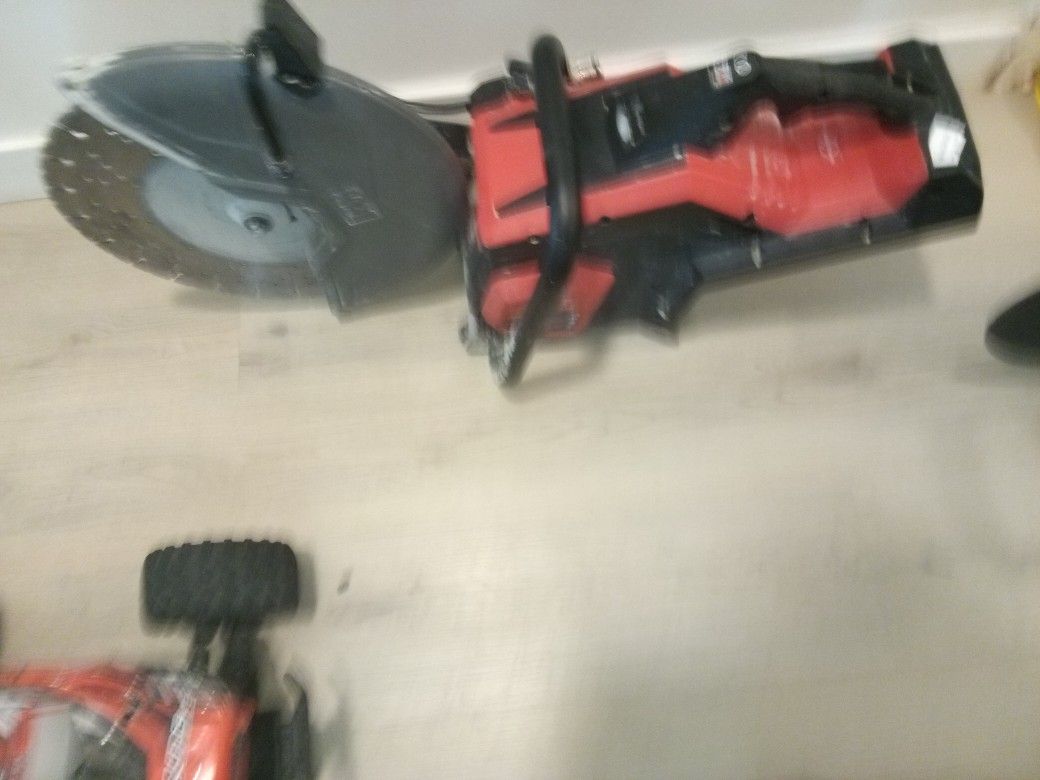 Milwaukee 14 Inch Cut Off