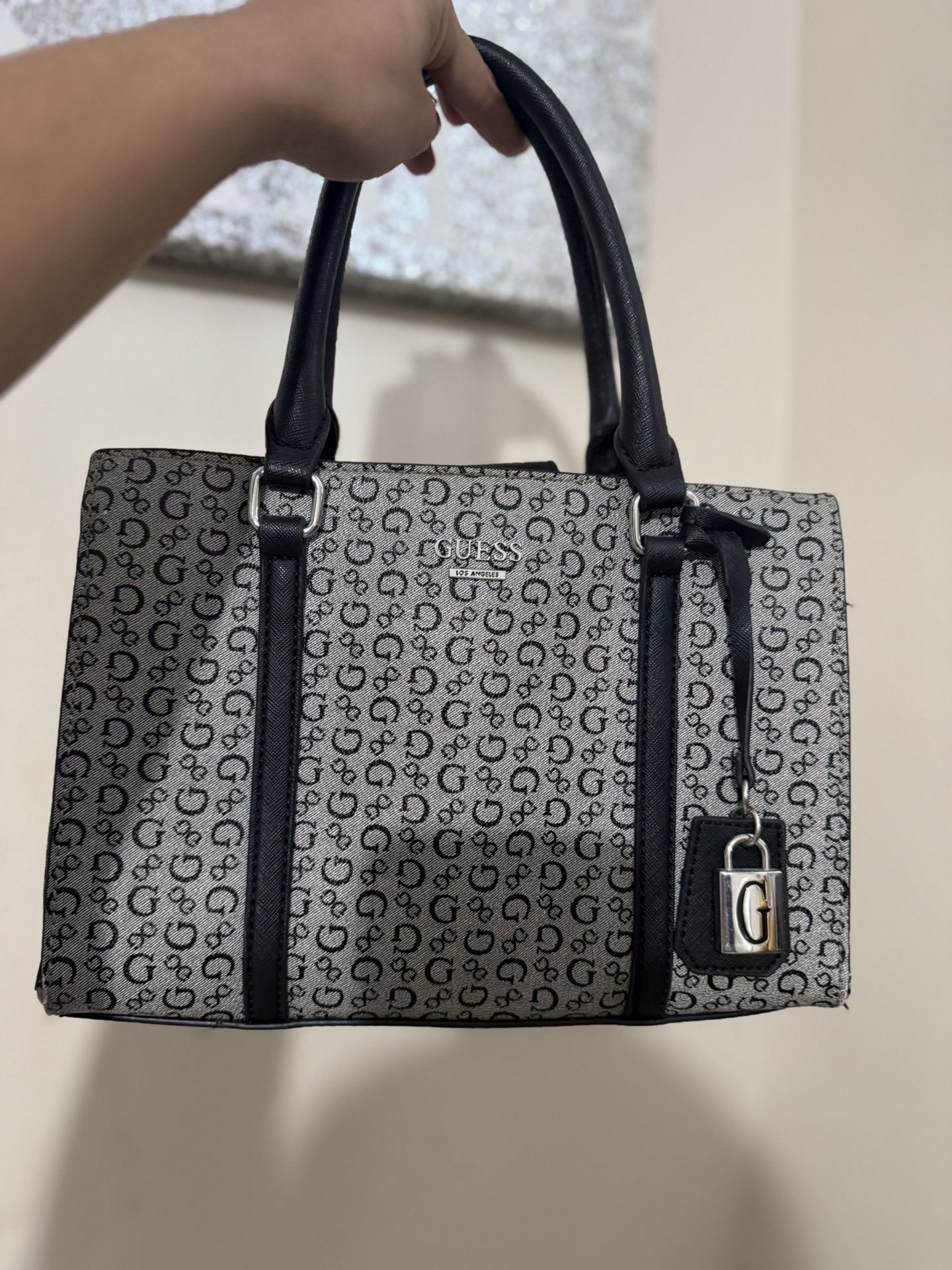 Guess Tote 