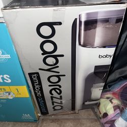 Baby Brezza Formula Pro Advanced / Sterilizer Dryer