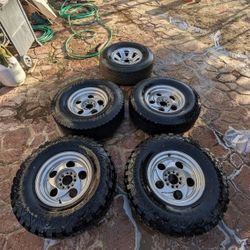 31x10.5 r15 tires Eagle Alloy rims