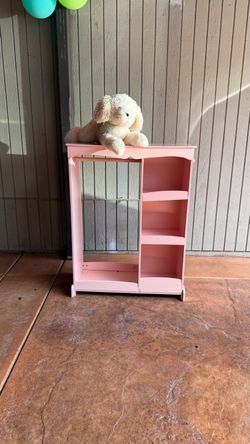 Pink girls dresser