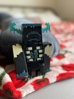 Minecraft Warden Toy