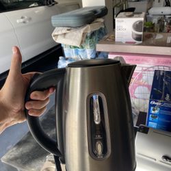 Stainless Steel 1.7 Liter Electric Kettle